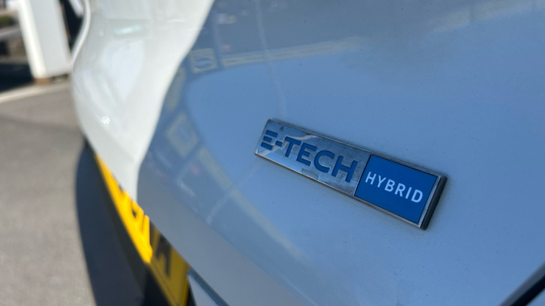 Renault Captur 1.6 E-TECH Hybrid 145 Iconic Edition 5dr Auto Hybrid Hatchback